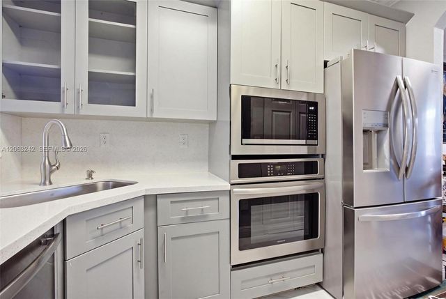 3365 NE 14th Dr 104-16, Homestead, FL 33033