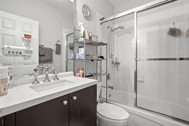 3365 NE 14th Dr 104-16, Homestead, FL 33033