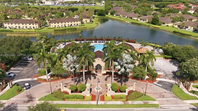 3365 NE 14th Dr 104-16, Homestead, FL 33033