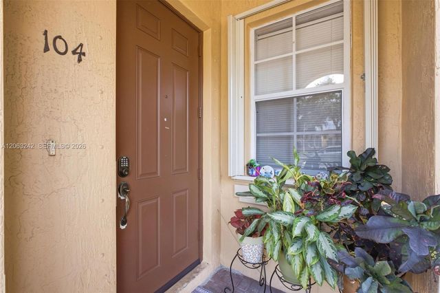 3365 NE 14th Dr 104-16, Homestead, FL 33033