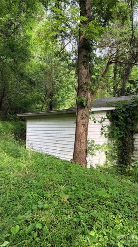 20 Utopia Road, Asheville, NC 28805