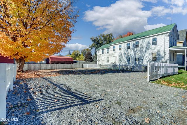 39 Cayadutta Street, Johnstown, NY 12095