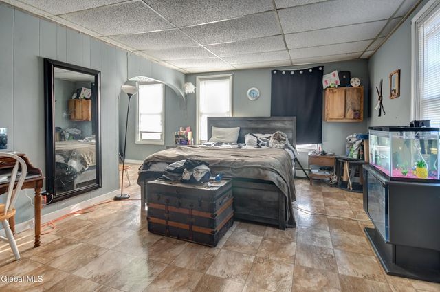 39 Cayadutta Street, Johnstown, NY 12095