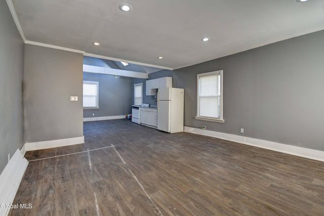 39 Cayadutta Street, Johnstown, NY 12095