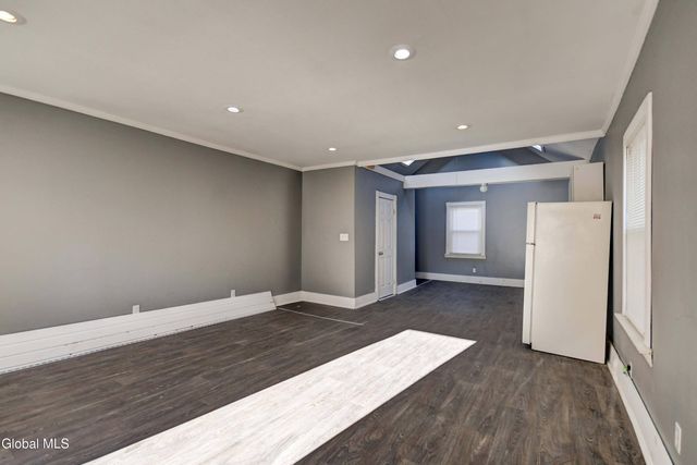 39 Cayadutta Street, Johnstown, NY 12095