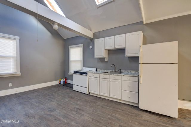 39 Cayadutta Street, Johnstown, NY 12095