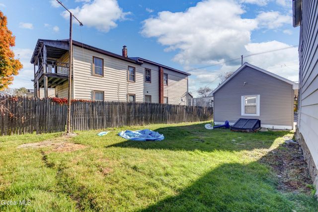 39 Cayadutta Street, Johnstown, NY 12095