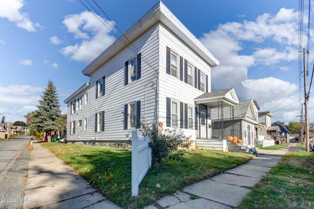 39 Cayadutta Street, Johnstown, NY 12095