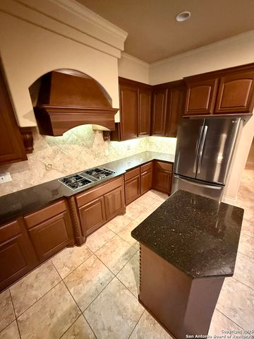 215 evans oak, San Antonio, TX 78260