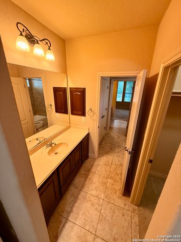 215 evans oak, San Antonio, TX 78260