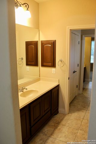 215 evans oak, San Antonio, TX 78260