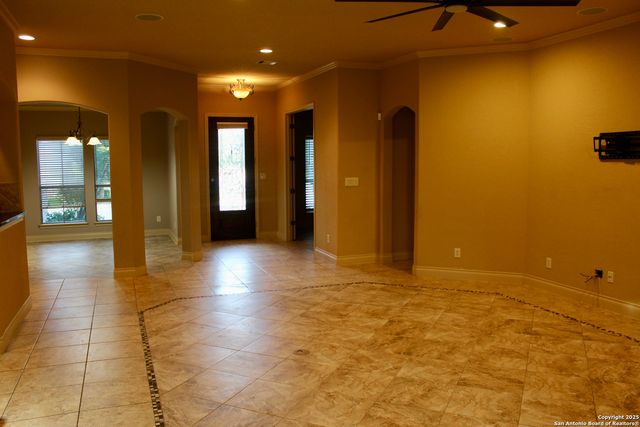 215 evans oak, San Antonio, TX 78260