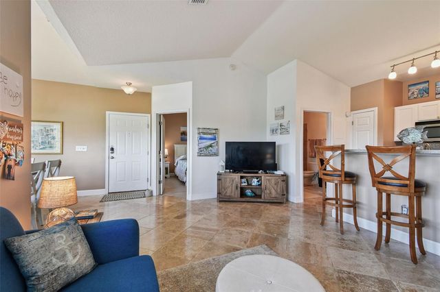 10764 70TH AVENUE 1306, Seminole, FL 33772