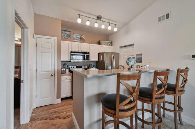 10764 70TH AVENUE 1306, Seminole, FL 33772