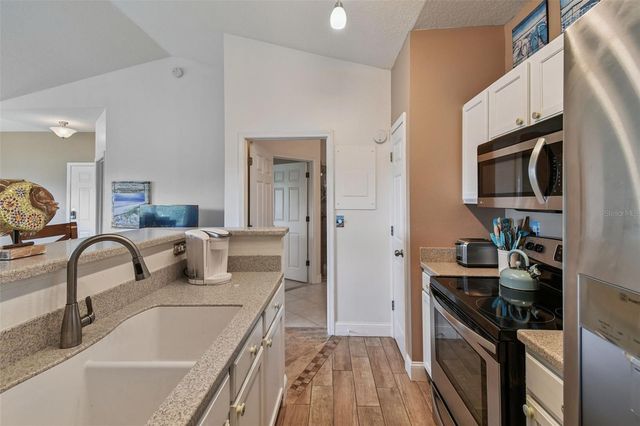10764 70TH AVENUE 1306, Seminole, FL 33772