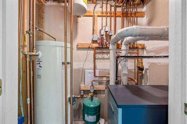 87 Juniper Drive, South Burlington, VT 05403