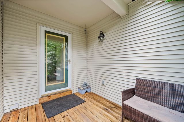 87 Juniper Drive, South Burlington, VT 05403