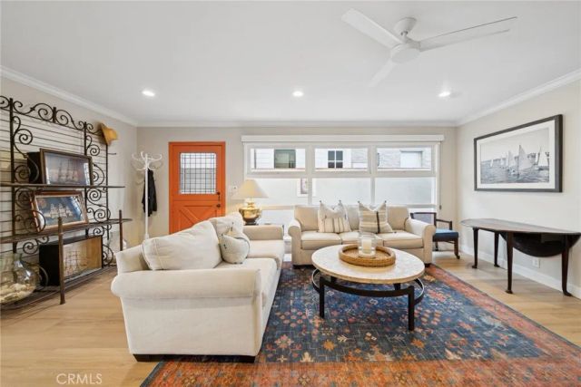 2732 Bayshore Drive, Newport Beach, CA 92663