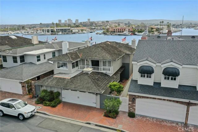 2732 Bayshore Drive, Newport Beach, CA 92663