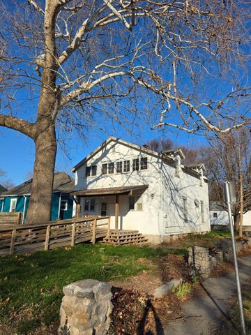 855 S Broadway Avenue, Springfield, MO 65806