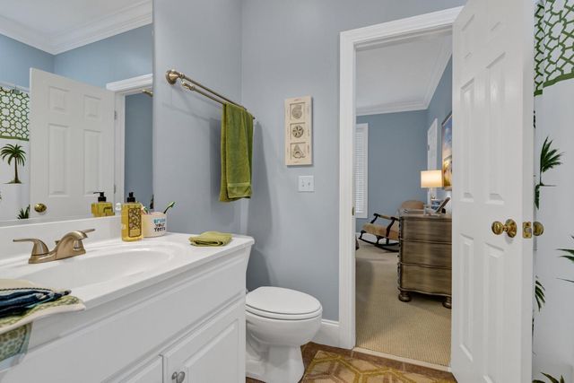 8 Battery Park Road, Edisto Island, SC 29438