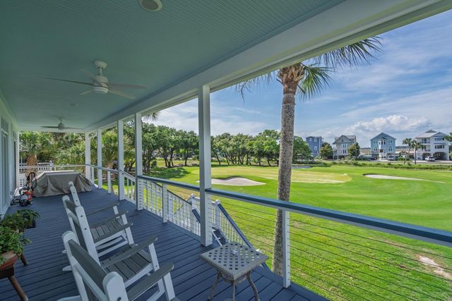 8 Battery Park Road, Edisto Island, SC 29438
