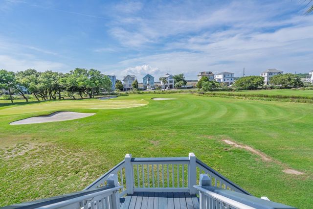 8 Battery Park Road, Edisto Island, SC 29438