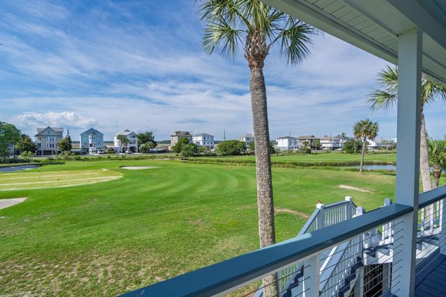 8 Battery Park Road, Edisto Island, SC 29438