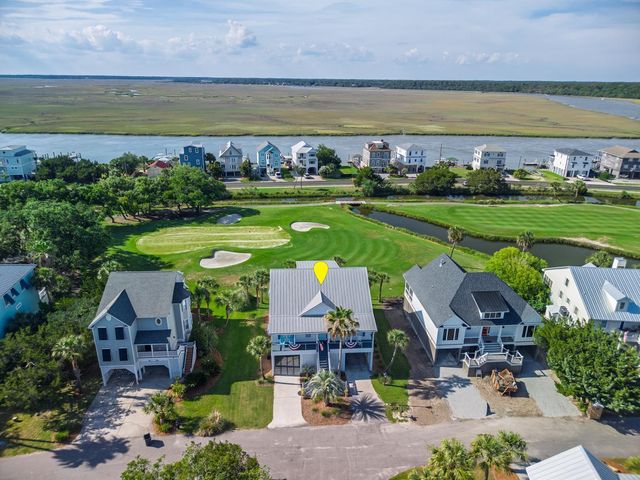 8 Battery Park Road, Edisto Island, SC 29438