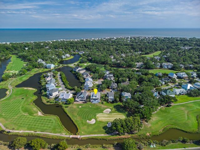 8 Battery Park Road, Edisto Island, SC 29438