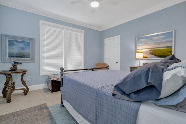 8 Battery Park Road, Edisto Island, SC 29438
