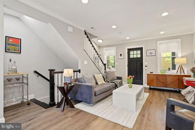 1634 RIDGE PL SE, Washington, DC 20020