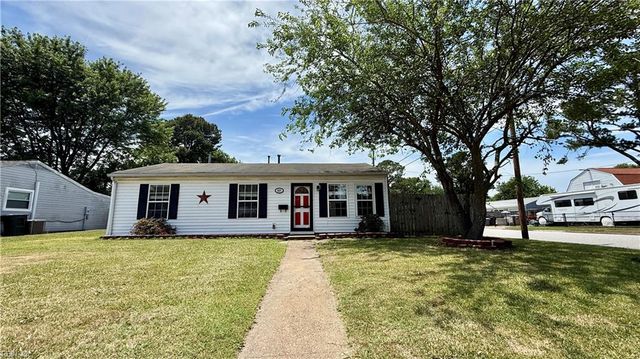1607 Grimes RD, Hampton, VA 23663