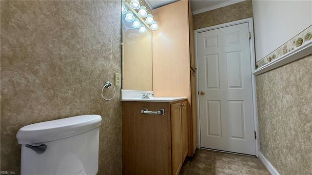 1607 Grimes RD, Hampton, VA 23663