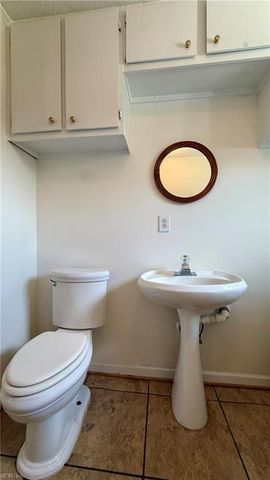 1607 Grimes RD, Hampton, VA 23663
