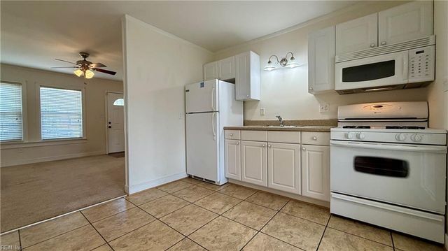 1607 Grimes RD, Hampton, VA 23663