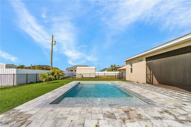 838 NW 2nd ST, Cape Coral, FL 33993