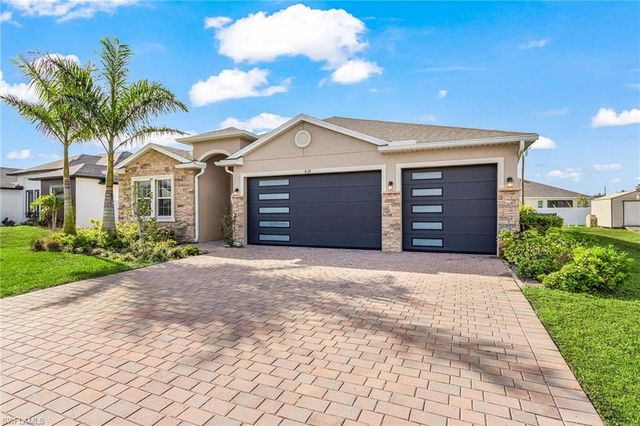 838 NW 2nd ST, Cape Coral, FL 33993