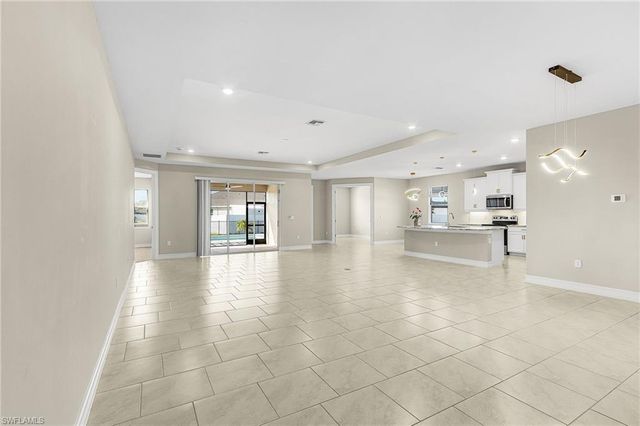 838 NW 2nd ST, Cape Coral, FL 33993