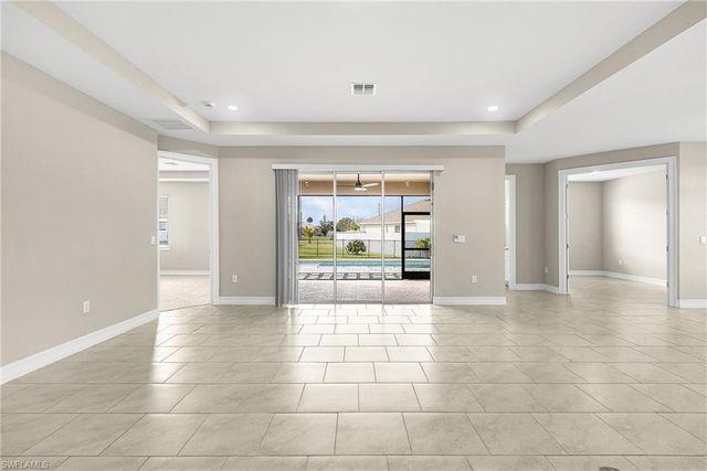 838 NW 2nd ST, Cape Coral, FL 33993