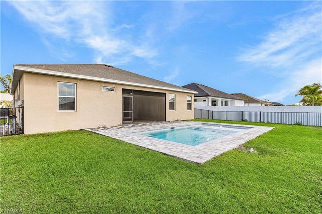 838 NW 2nd ST, Cape Coral, FL 33993