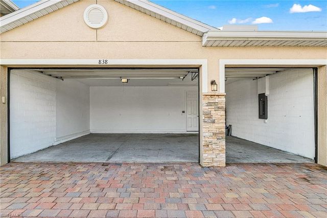 838 NW 2nd ST, Cape Coral, FL 33993