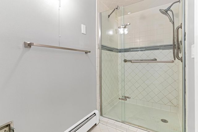 4710 58th Avenue N 221, Crystal, MN 55429