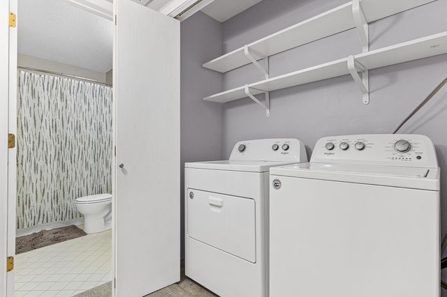 4710 58th Avenue N 221, Crystal, MN 55429