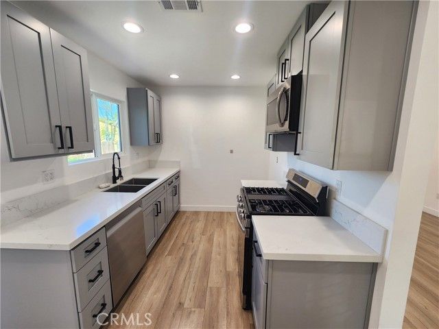 7665 Machrea, Tujunga (los Angeles), CA 91042