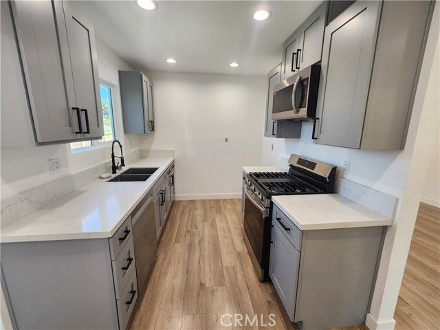 7665 Machrea, Tujunga (los Angeles), CA 91042