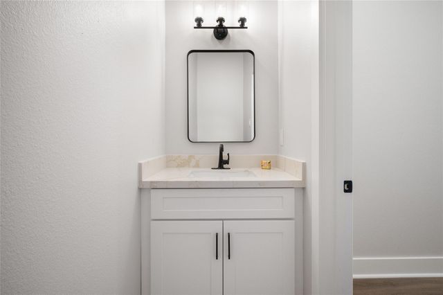 921 East 38th Street, Houston, TX 77022