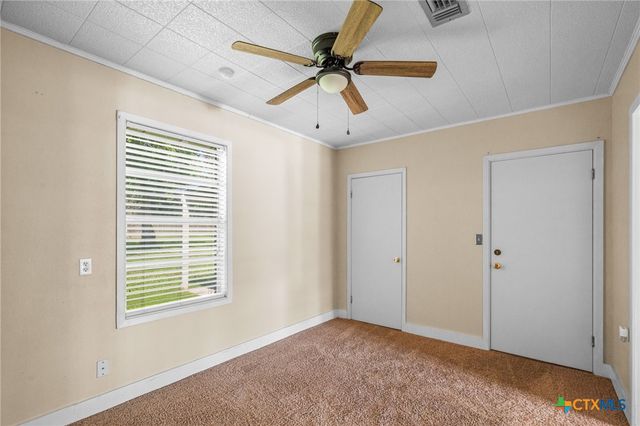 712 Edinburgh Street, Victoria, TX 77904