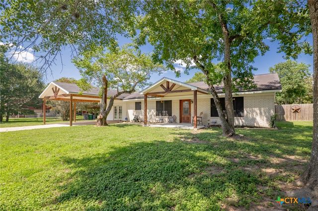 712 Edinburgh Street, Victoria, TX 77904