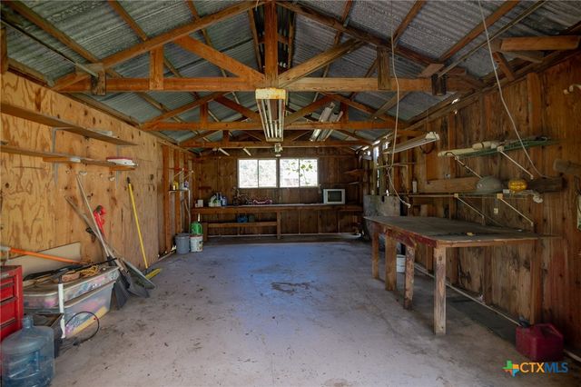 712 Edinburgh Street, Victoria, TX 77904